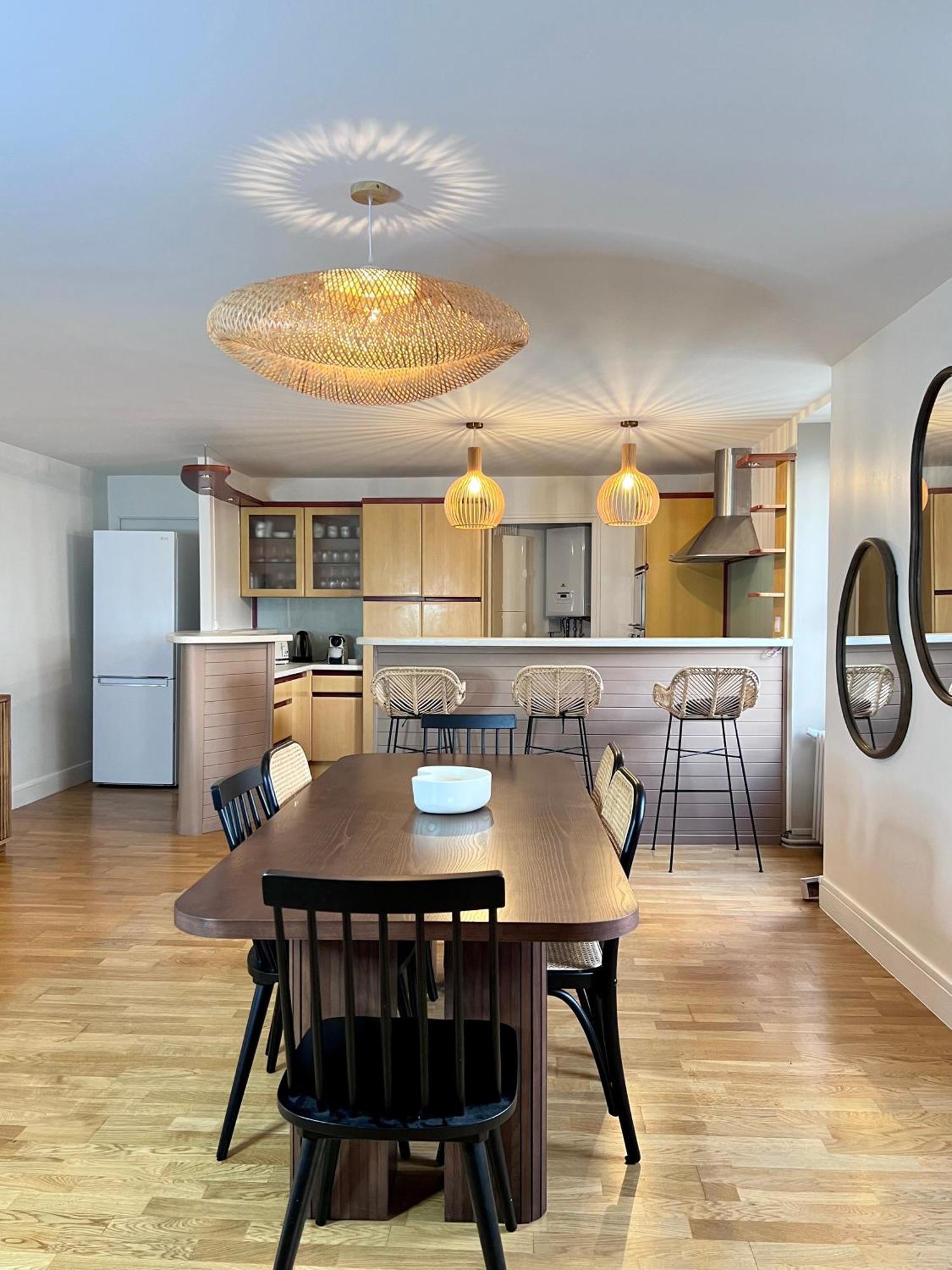 Grand Appartement Ultra Moderne Plein Centre, Plage A Pieds, Avec Parking كونكارنو المظهر الخارجي الصورة