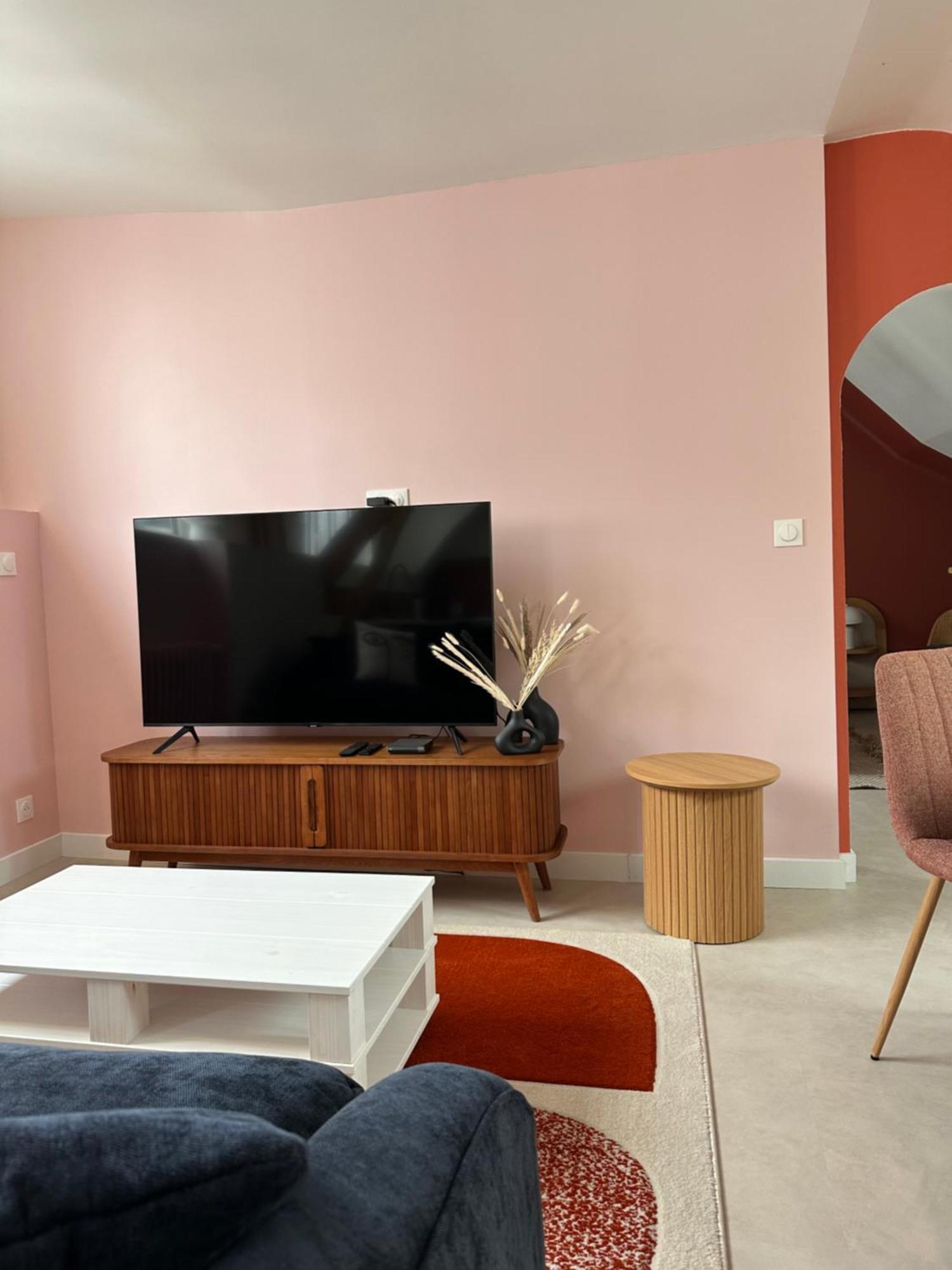 Grand Appartement Ultra Moderne Plein Centre, Plage A Pieds, Avec Parking كونكارنو المظهر الخارجي الصورة